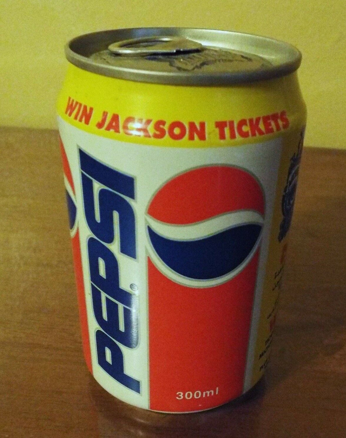 1993 Michael Jackson Dangerous Tour Unopened Pepsi Can- United Arab Emirates