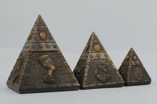 Marvelous Three Egyptian pyramids - Three Pyramids of Khafre, Khufu and Menkaure