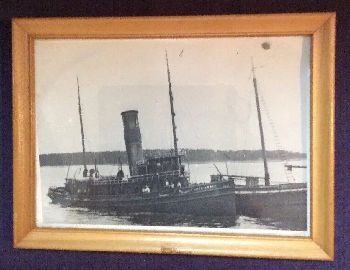 Pre-Owned Vintage Framed Photo Perth Amboy Tugboat 6x8 Inches With Frame