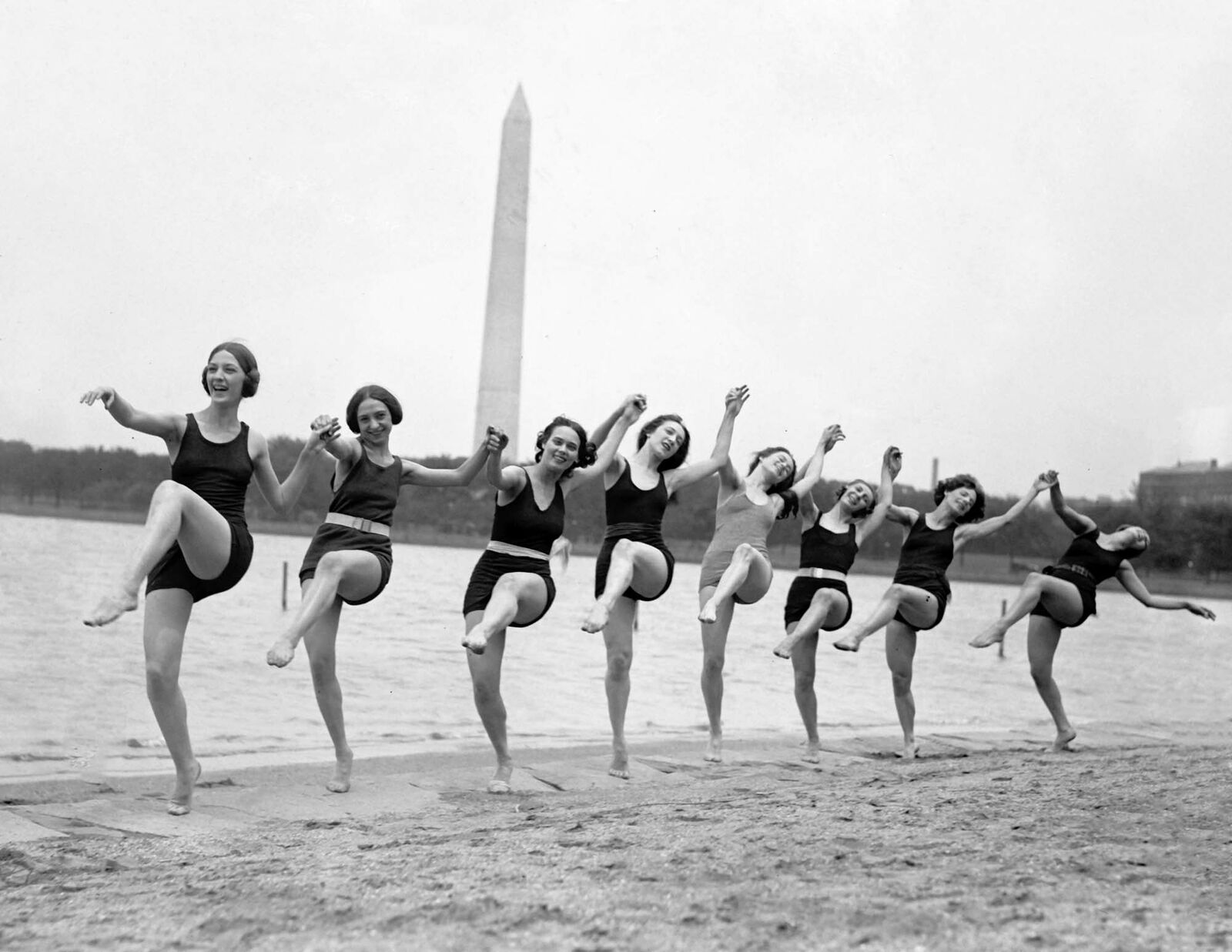 1923 Dancing Bathing Beauties, Arlington Beach, VA Old Photo 8.5