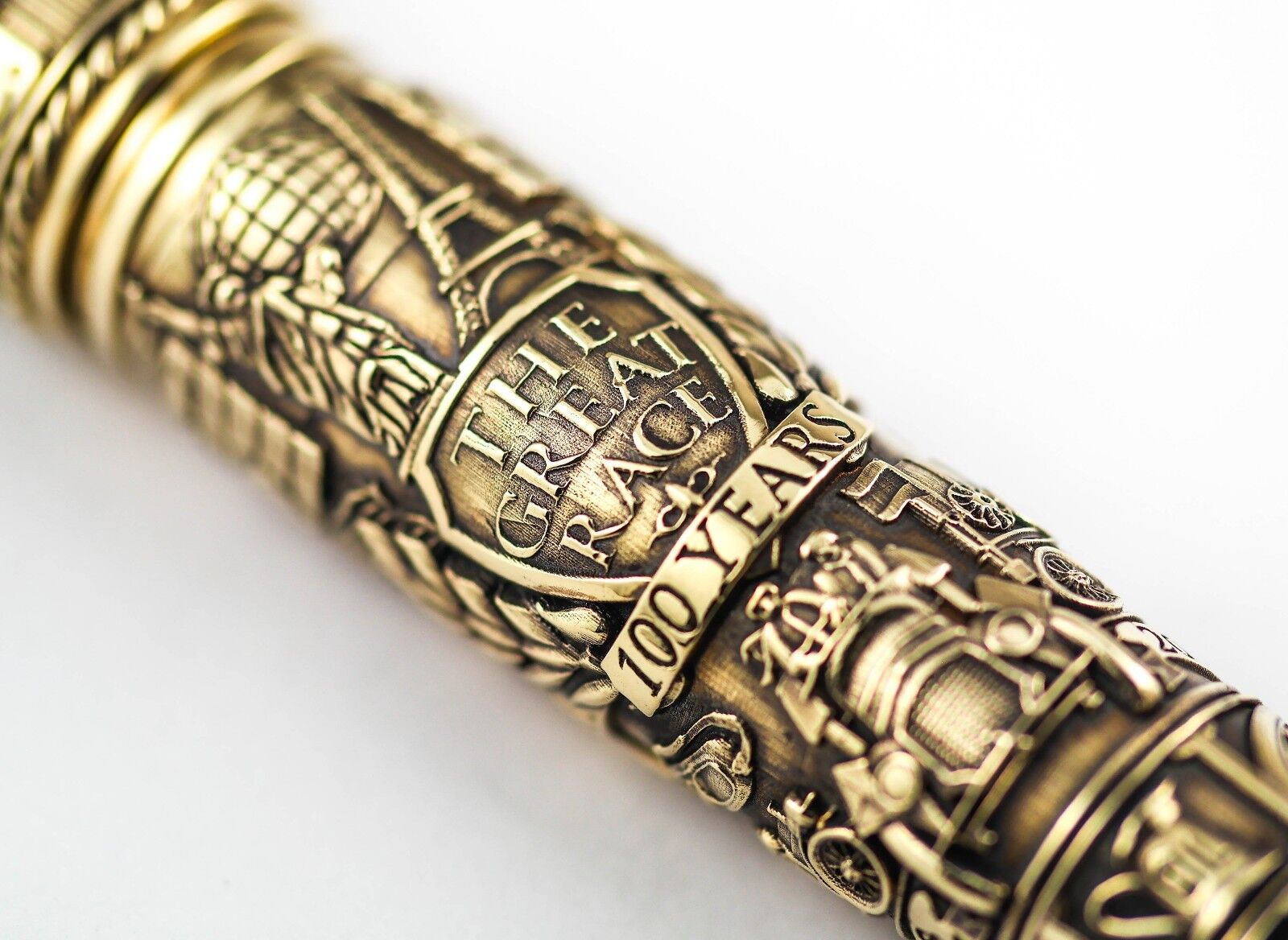 Curtis Australia The Great Race Solid Gold Limited Edition Fountain Pen