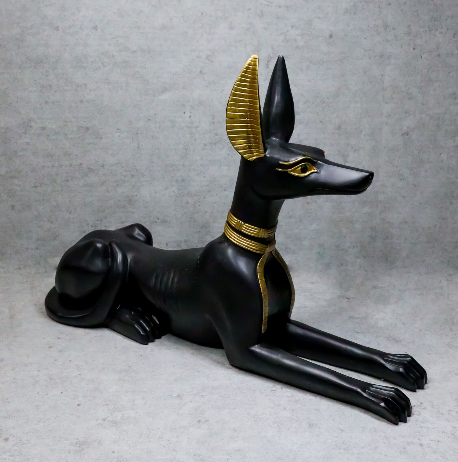 Large Ancient Egyptian Anubis Jackal Dog God Of The Underworld Statue 19.75\