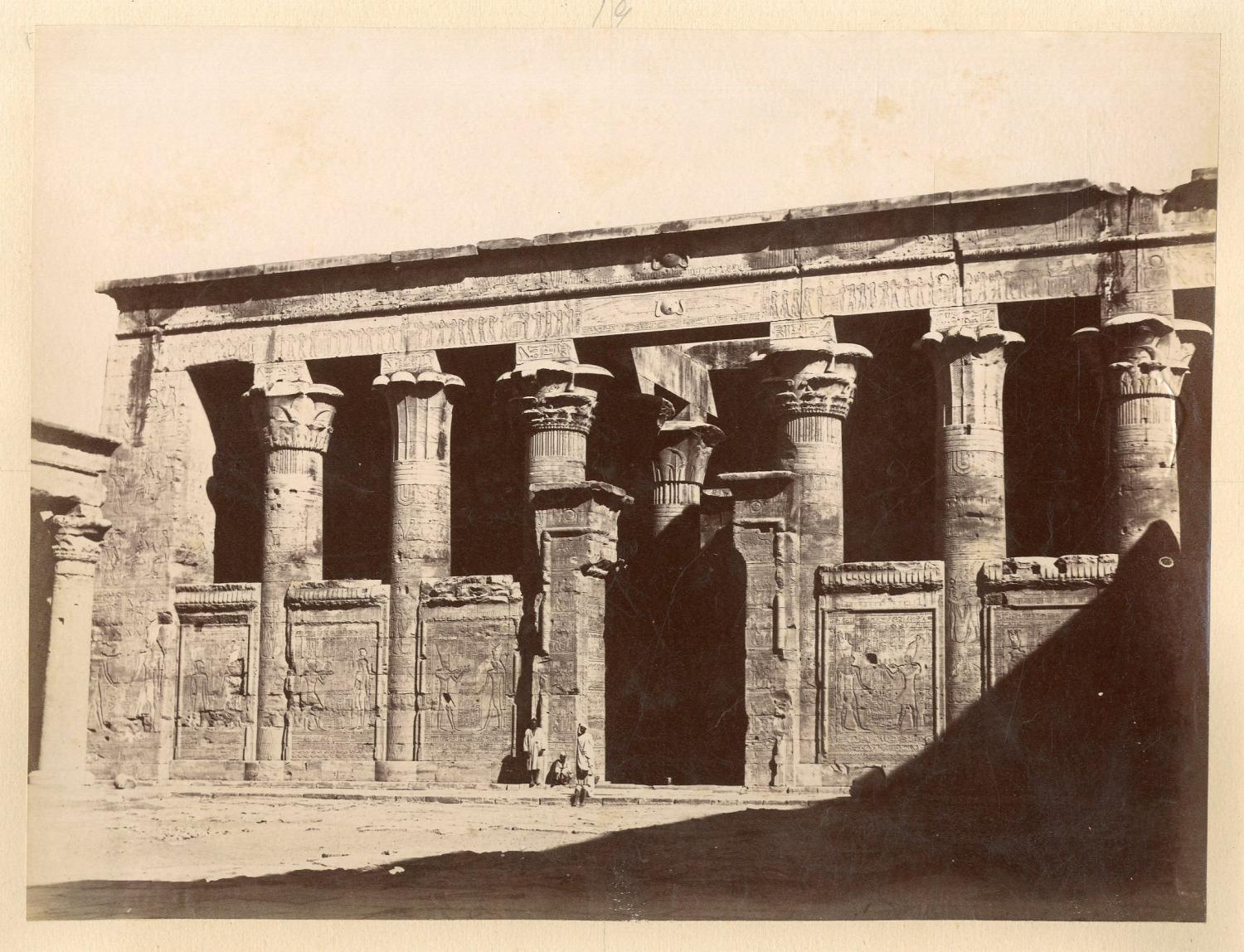 Egypt, Court Side Gallery and Pronaos Vintage Albumen Print Print al