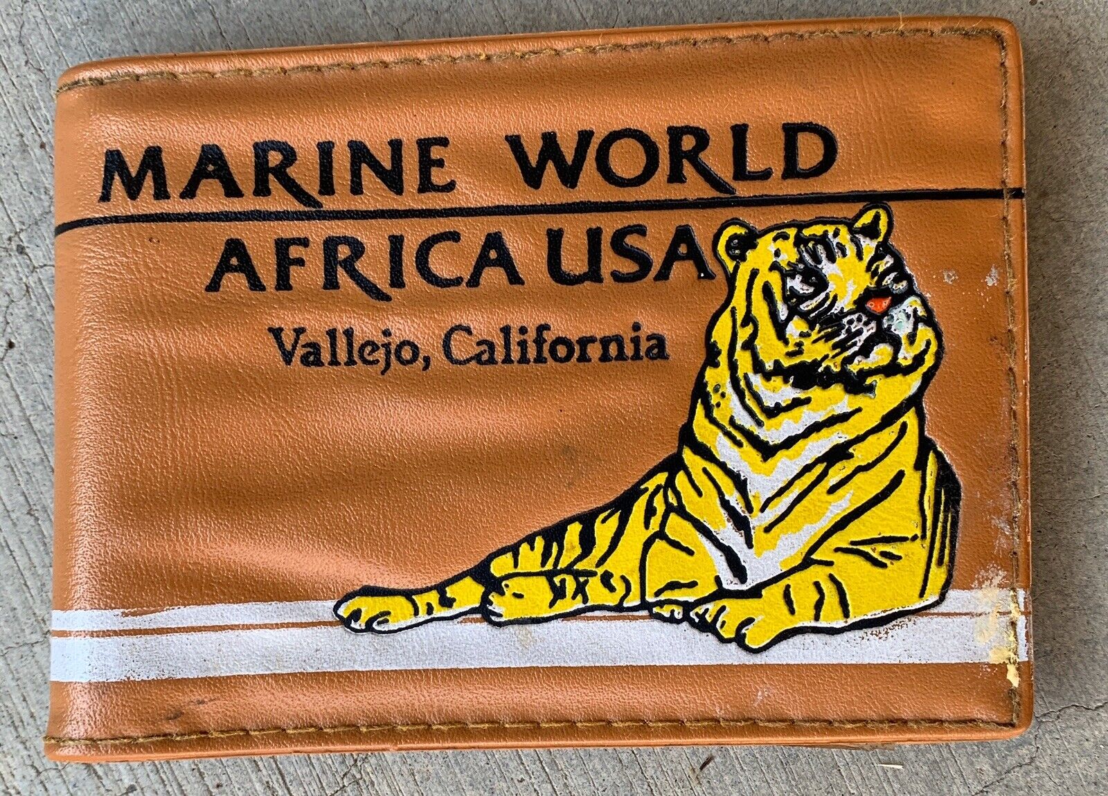 Vintage Marine World Africa USA Vallejo California Wallet Tiger
