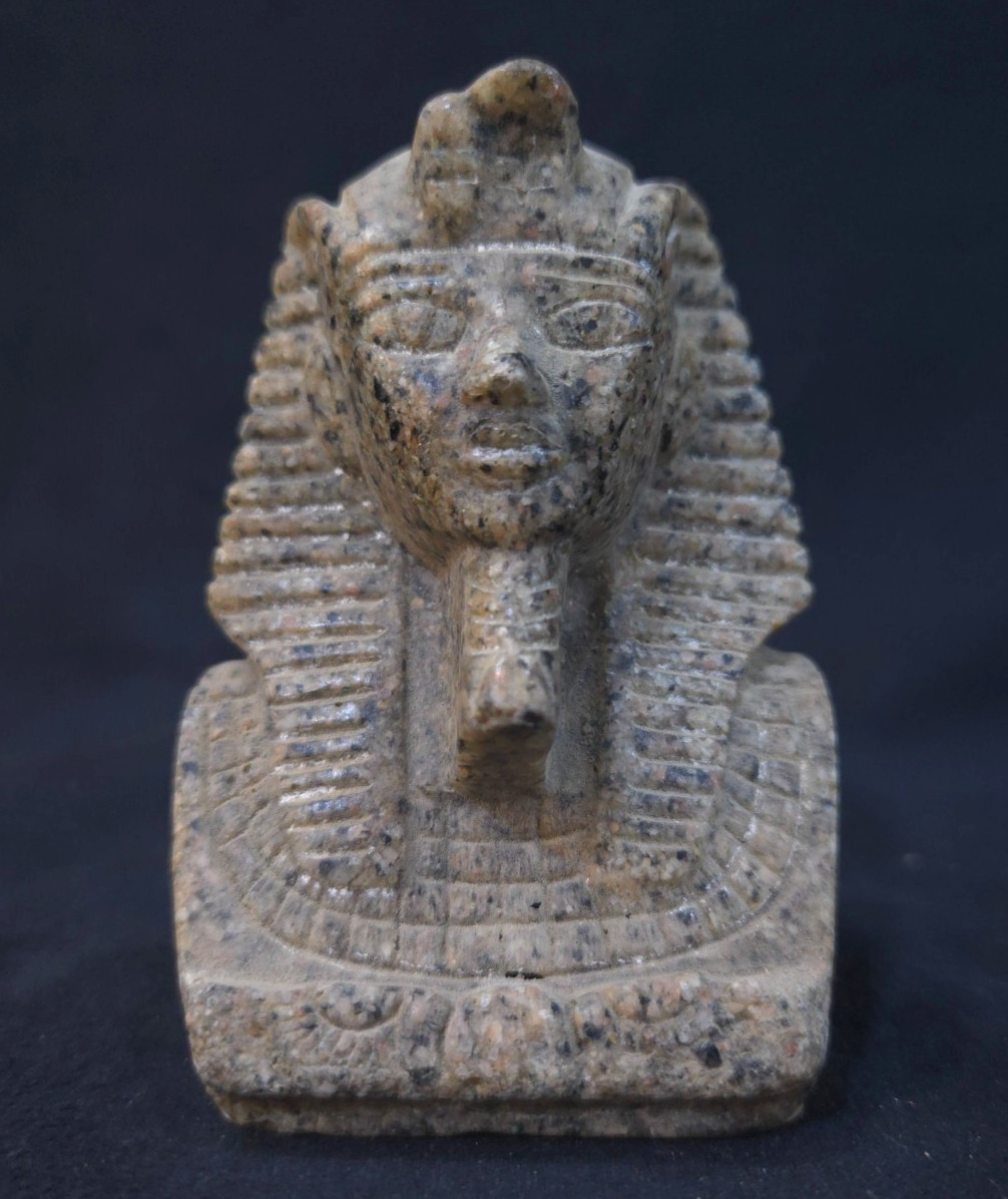 Khafre Statue Ancient Egyptian Pharaoh Sculpture, Royal Relic Art