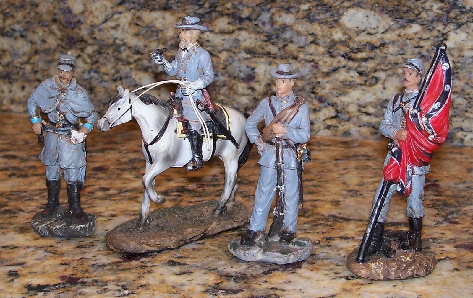 4 Confederate Civil War Soldiers, Officer On Horseback, Standard Bearer, Cavalry