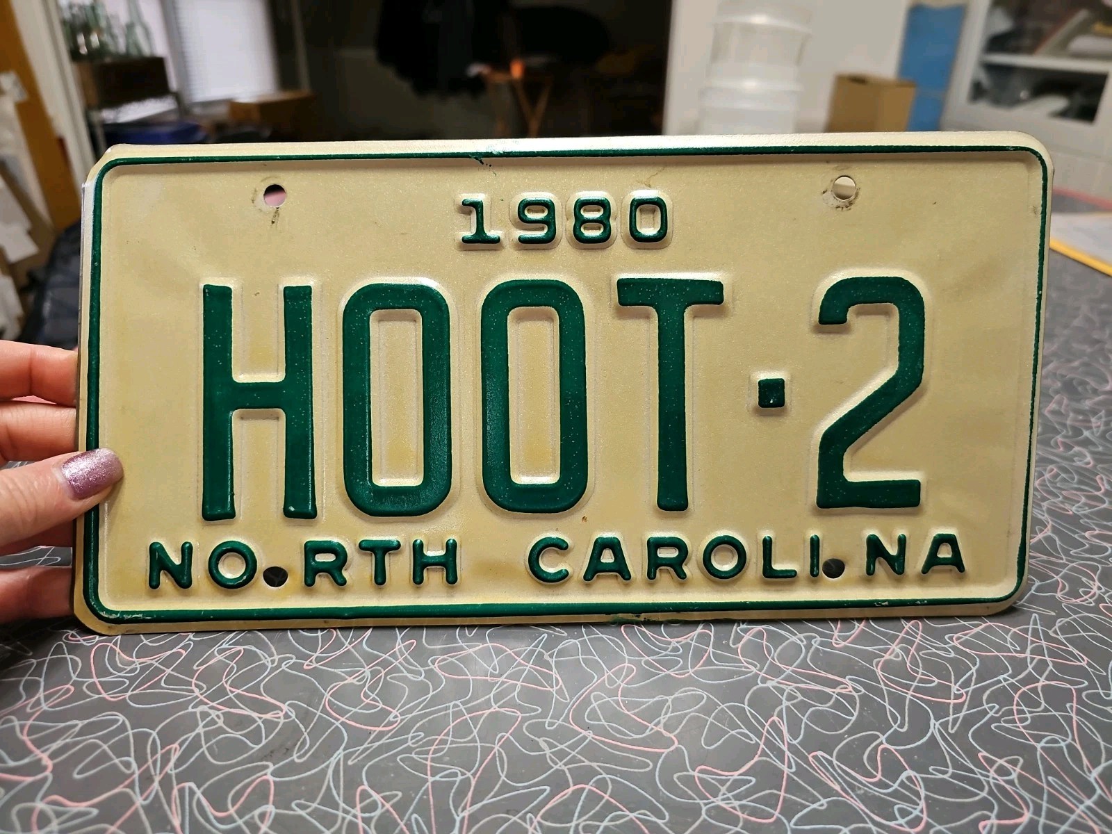 North Carolina License Plate, 1980 Vanity Personalized NC Tag HOOT-2 Owl Lovers North Carolina License Plate, 1980 Vanity Personalized NC Tag HOOT-2 Owl Lovers