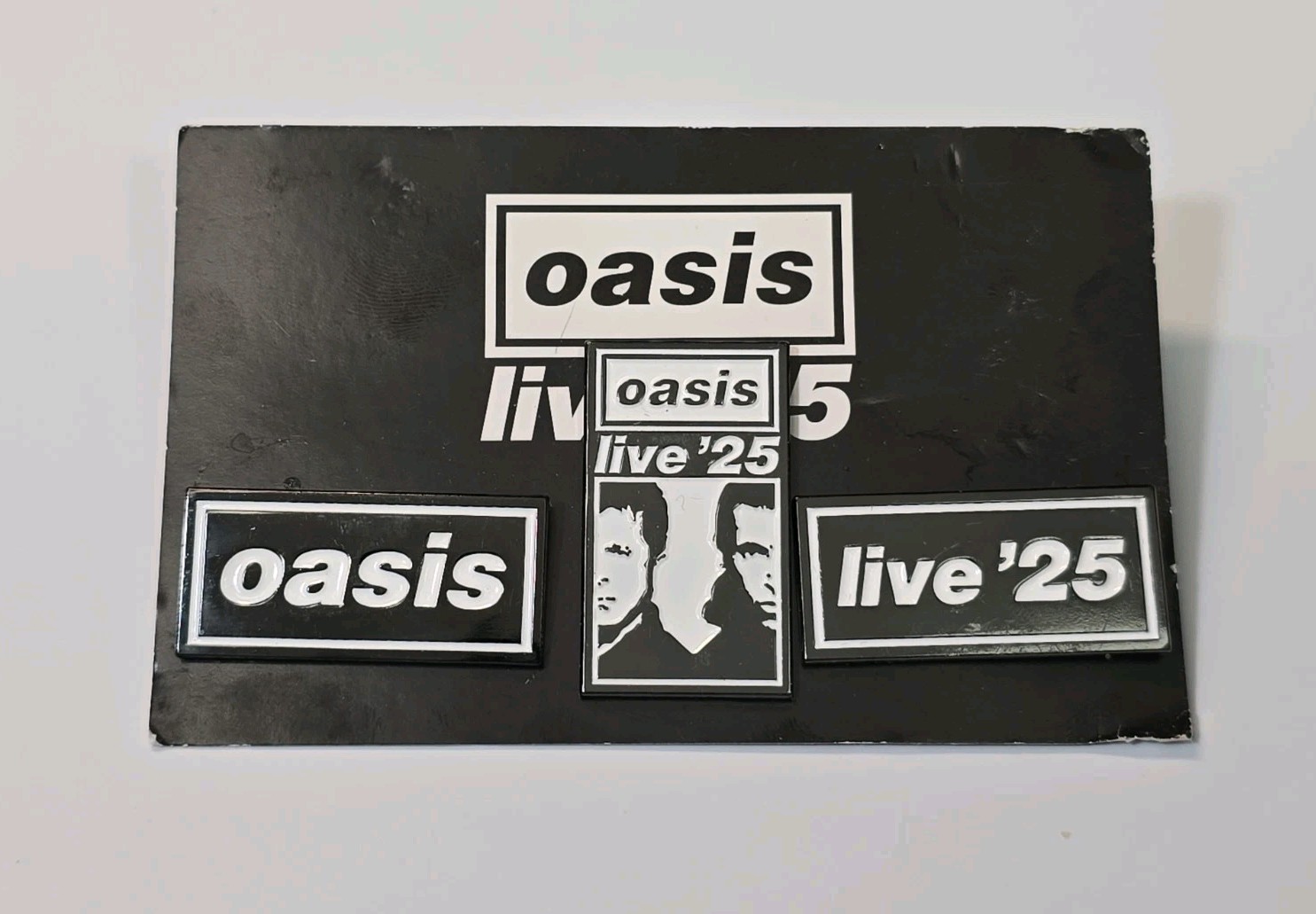 Oasis Live \'25 Lapel Pin Set Of 3