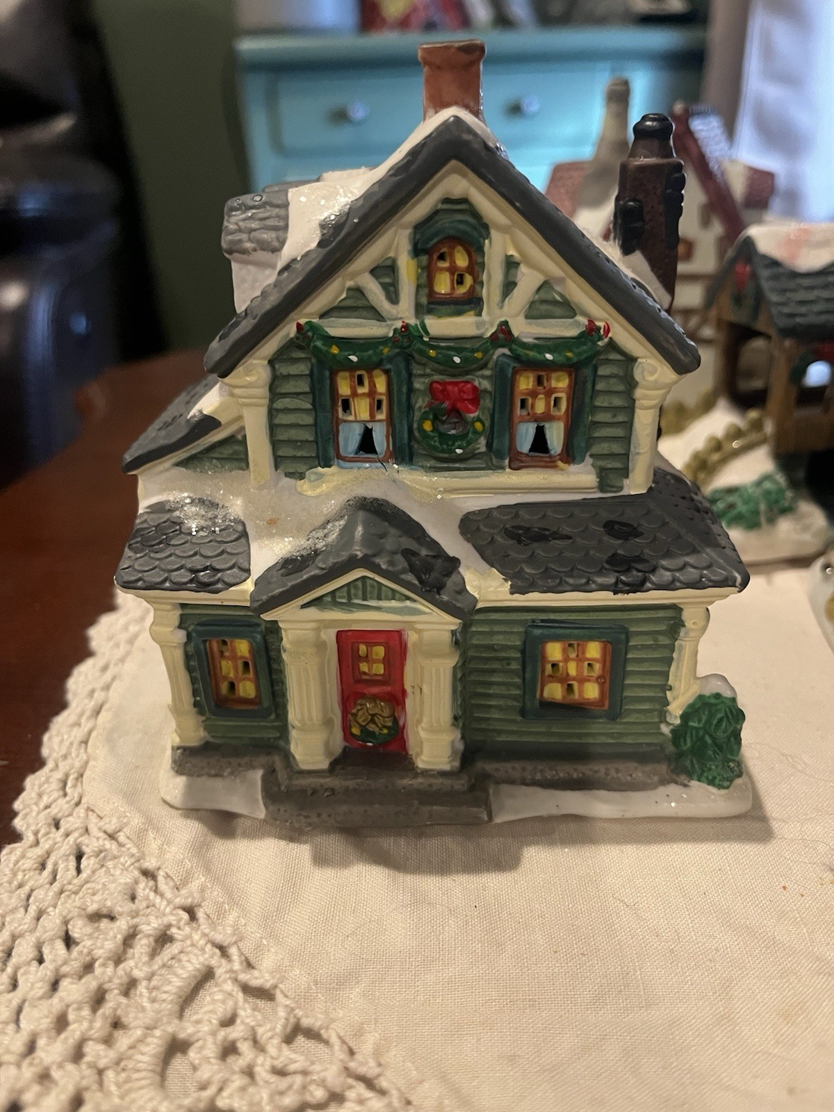 Christmas Village Houses Cobblestone Set (6) Christmas Village Houses Cobblestone Set (6)