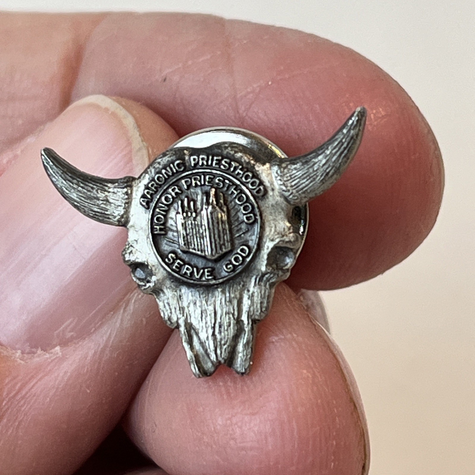 Vintage LDS Aaronic Priesthood Salt Lake Temple Serve God Bison Skull Silver Pin