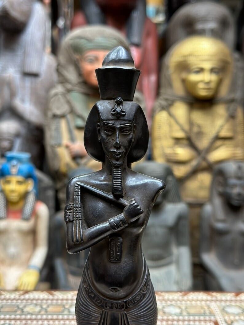 Akhenaten Egyptian kings-Marvelous statue -Egyptian pharaoh-ancient civilization