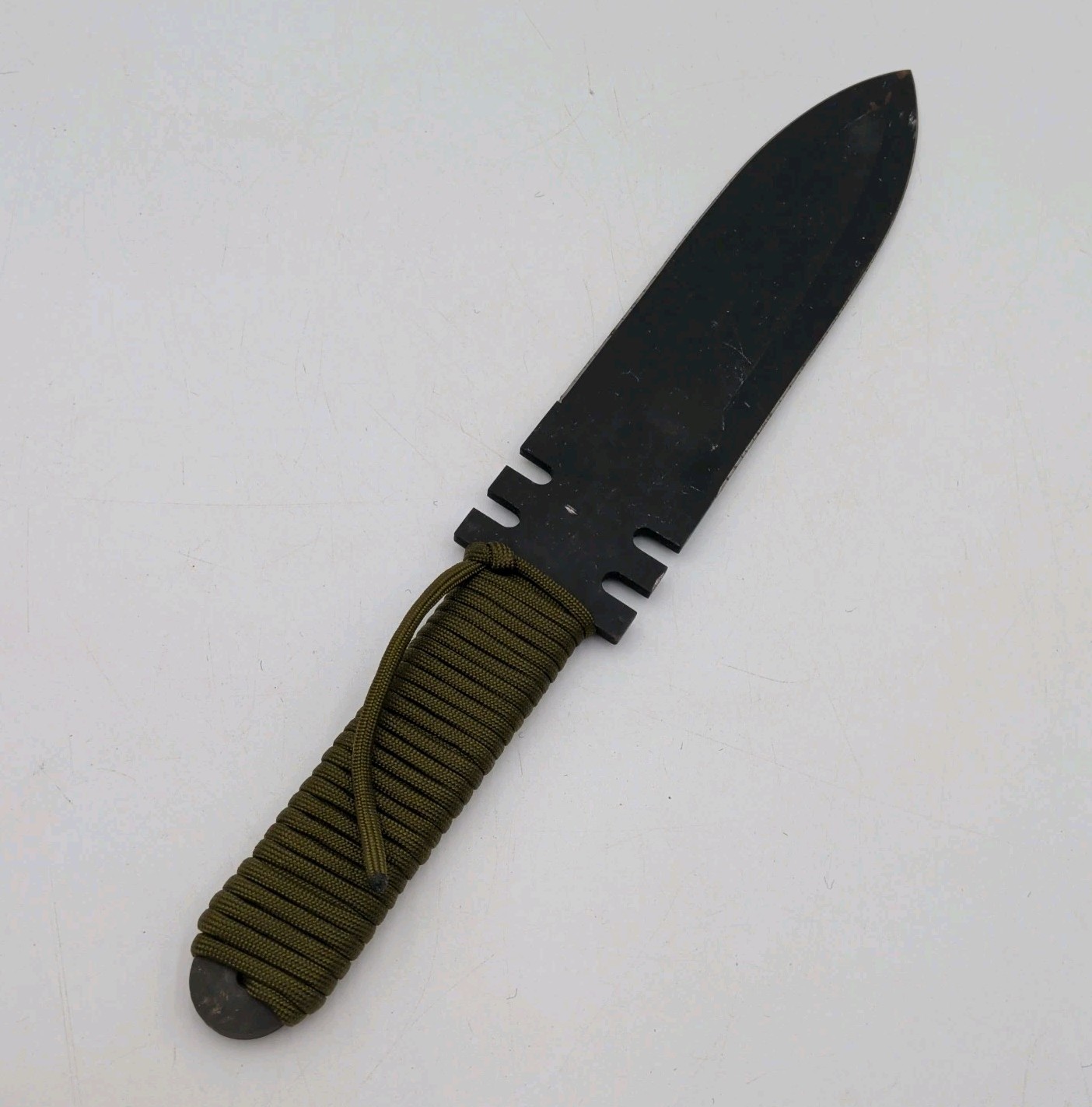 Cold Steel Special Projects War Head High Carbon Steel Paracord Grip Double Edge Cold Steel Special Projects War Head High Carbon Steel Paracord Grip Double Edge