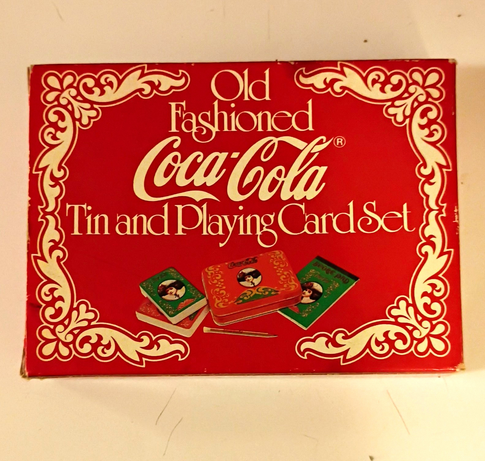 Coca-Cola Old Fashioned Advertising Tin w/ Playing Cards - Excellent ondition Coca-Cola Old Fashioned Advertising Tin w/ Playing Cards - Excellent ondition