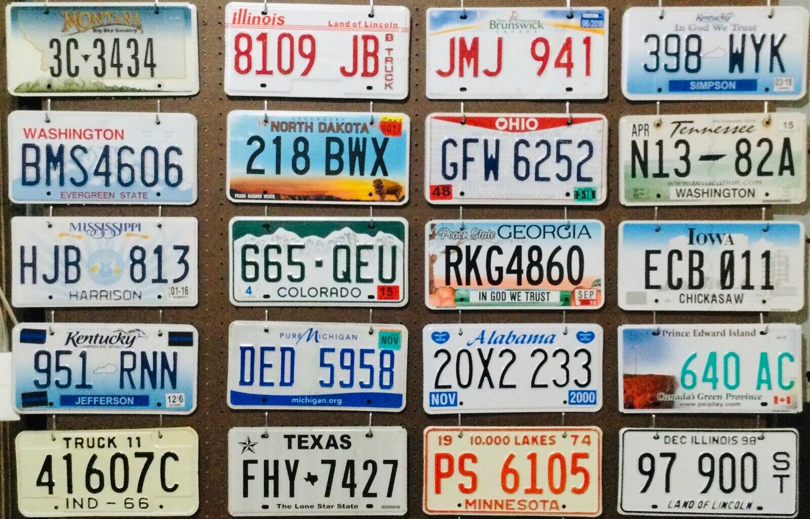 License Plate Lot - 20 plates, Bulk, Mixed States, Craft or Collect 