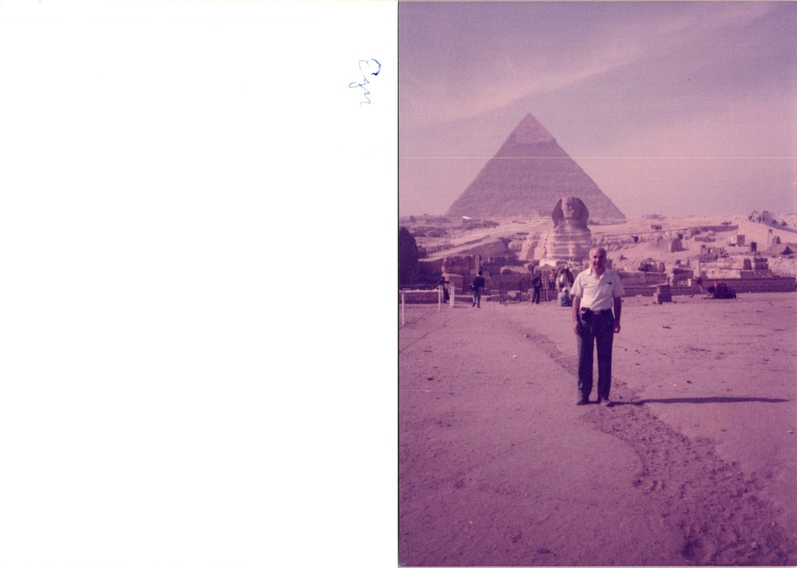 Man w/Sphinx & Pyramid of Giza behind him, Egypt Vintage Found Photo V4581 Man w/Sphinx & Pyramid of Giza behind him, Egypt Vintage Found Photo V4581