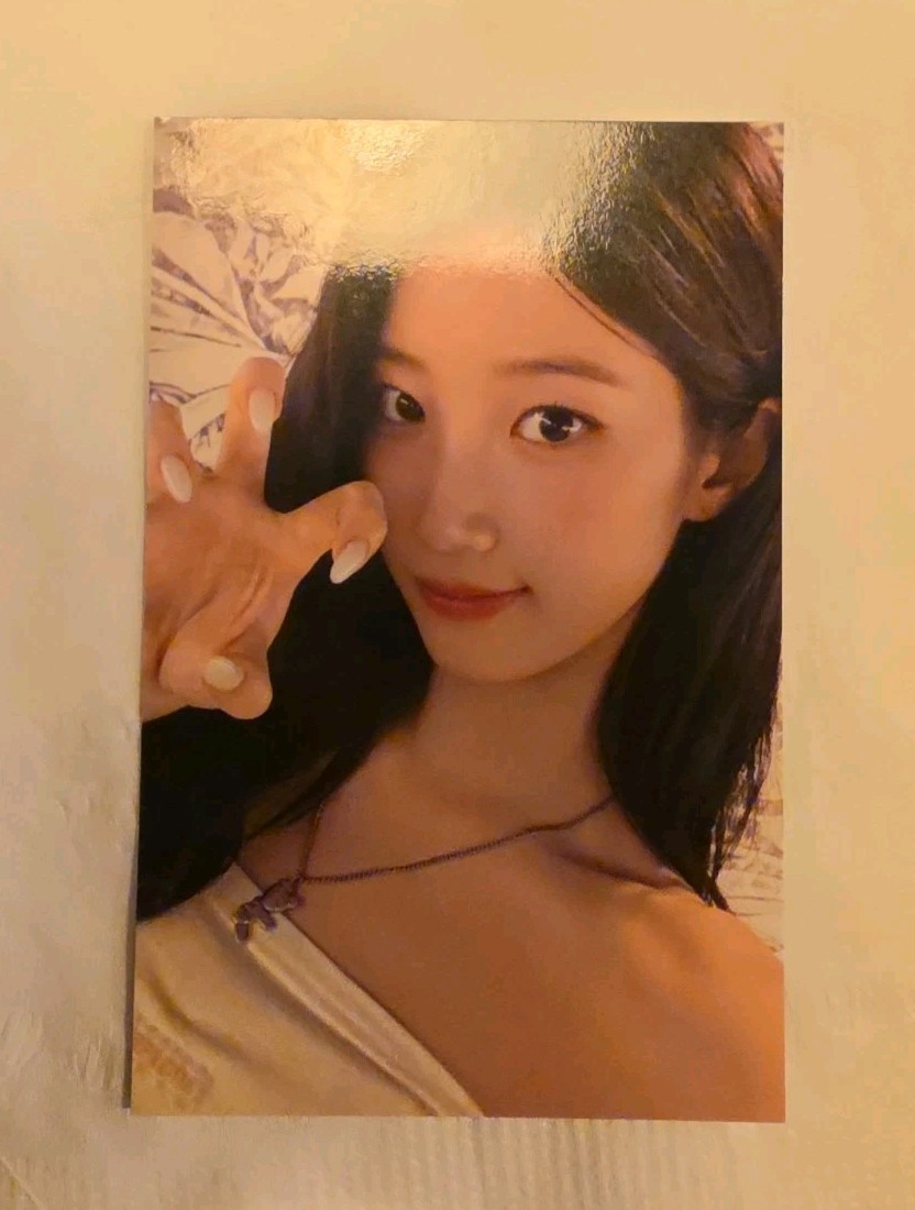 LE SSERAFIM PUREFLOW TOUR FEARNOT ZONE Photocard Newark Kazuha