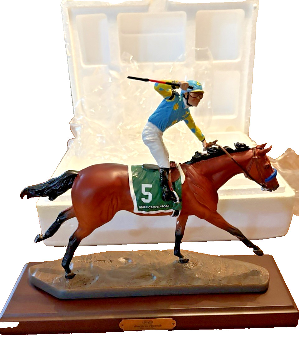 Breyer American Pharoah Artist’s Resin #9180 Gallery Series w/ COA & Base NIB Breyer American Pharoah Artist’s Resin #9180 Gallery Series w/ COA & Base NIB