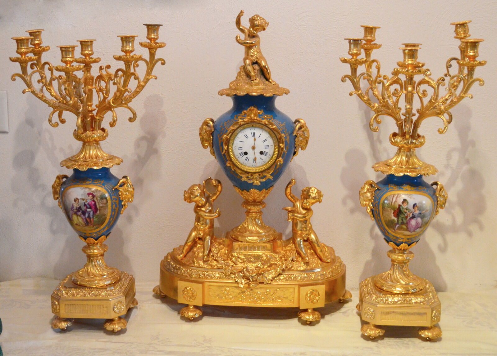Sèvres porcelain clock and candleabras fantastic Royal set