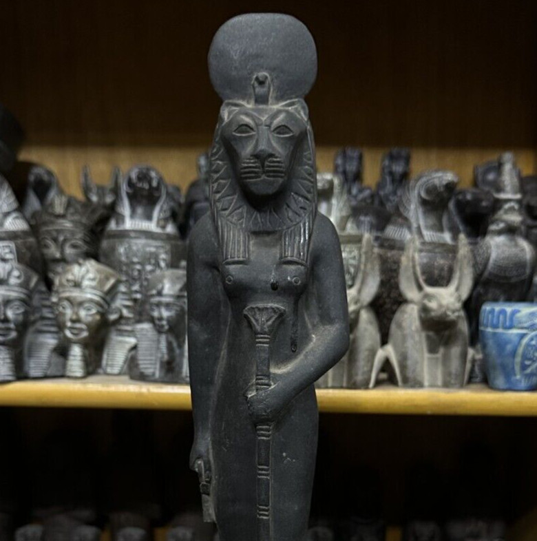 A RARE ANCIENT EGYPTIAN ANTIQUE MASTERPIECE STATUE OF SEKHMET GODDESS ...