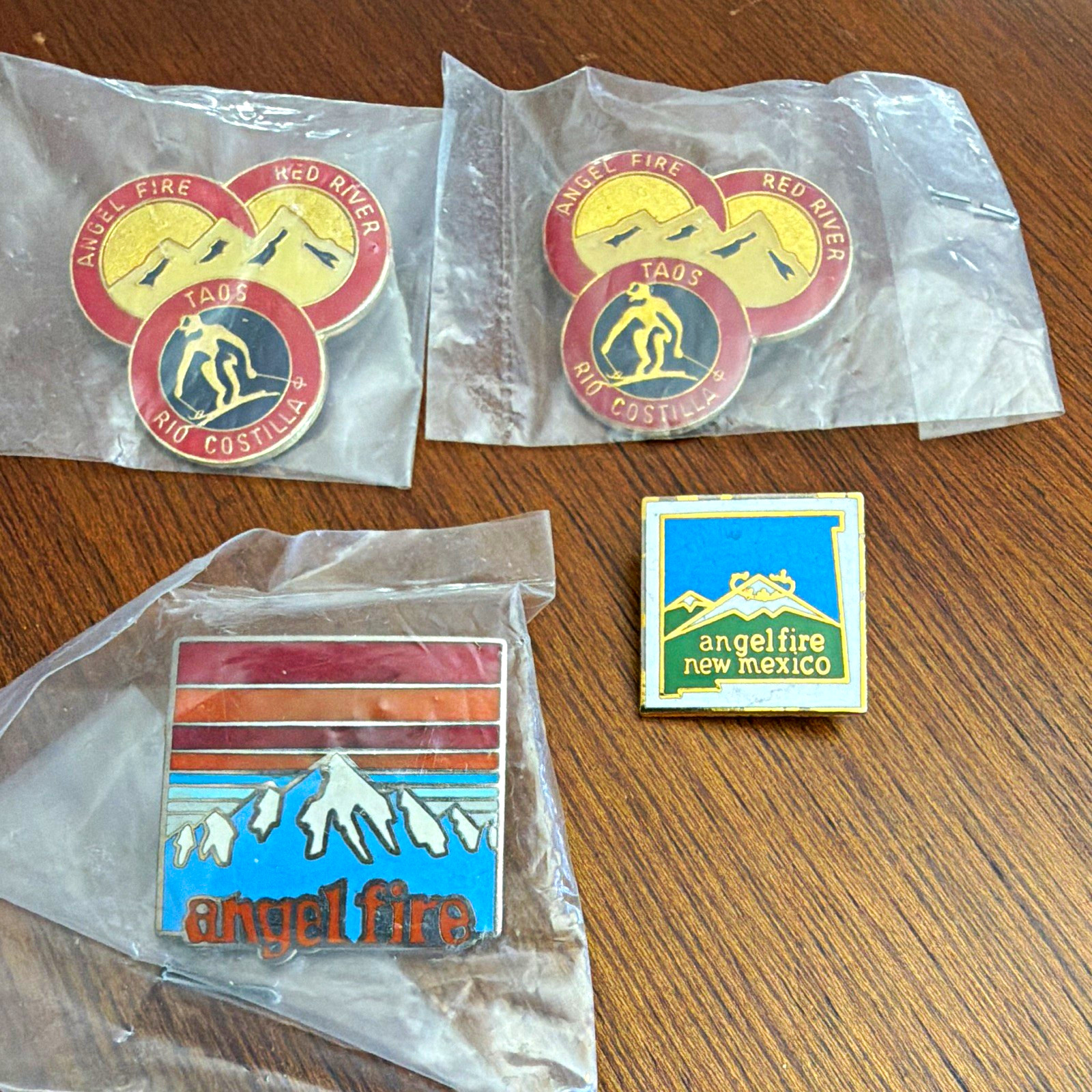 Vintage New Mexico Souvenir Pins Lot - Angel Fire, Taos, Red River, Rio Costilla Vintage New Mexico Souvenir Pins Lot - Angel Fire, Taos, Red River, Rio Costilla