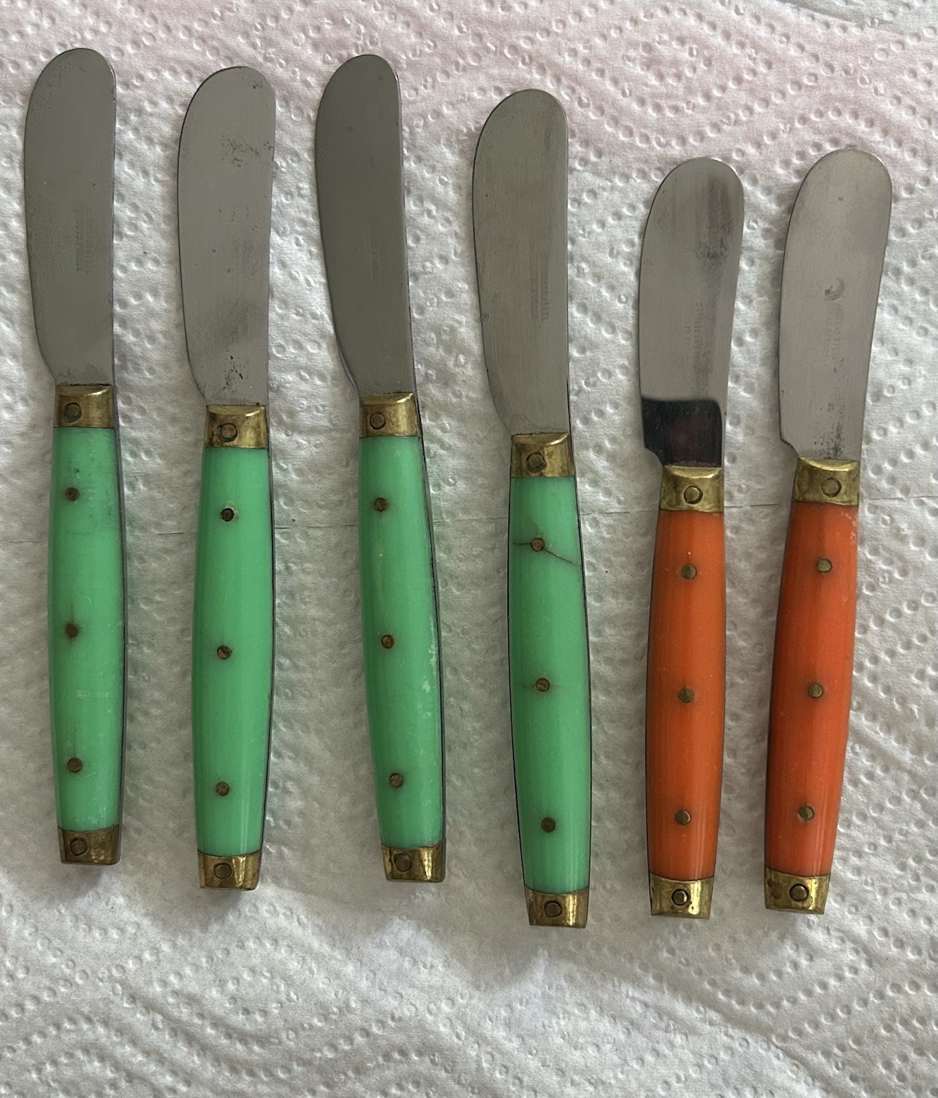 Vintage 6 Stainless Steel Knife Spreader Cheese Butter France  Bakelite Green