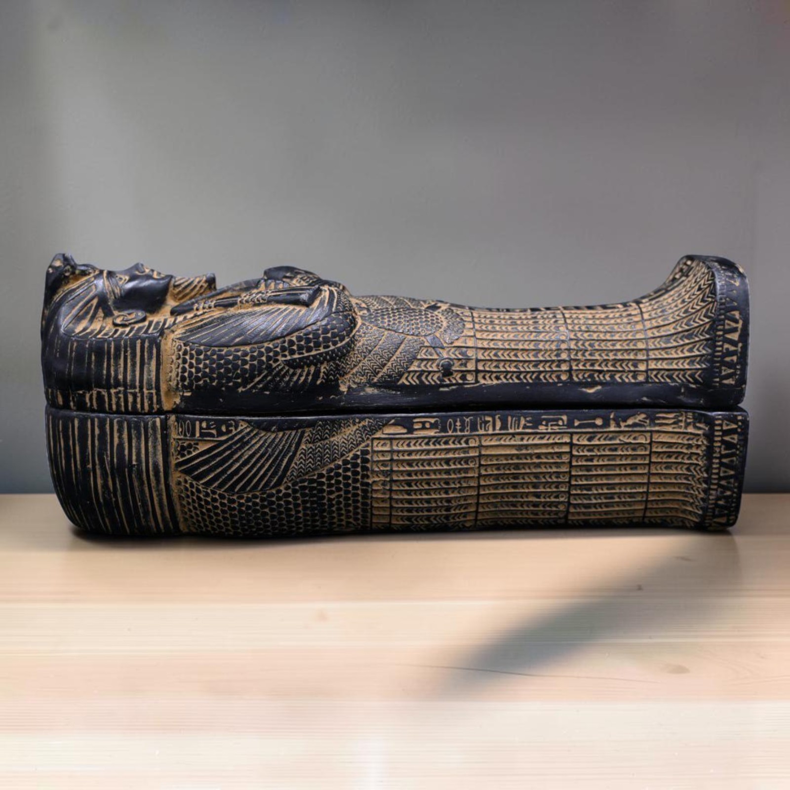 Ancient Egyptian Coffin of King Tutankhamun Statue Rare Pharaonic Mythology BC