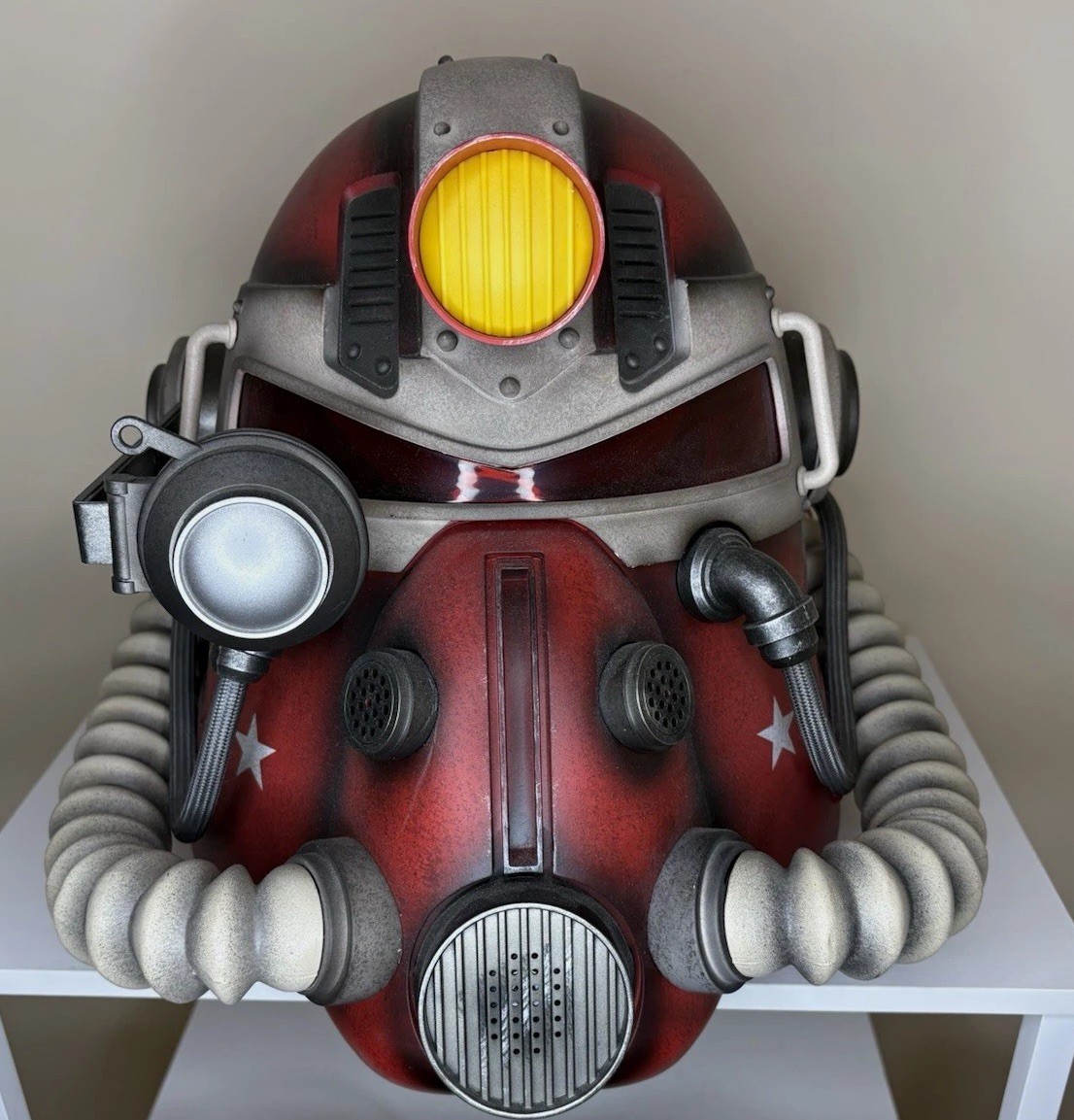Fallout 76 T-51b Nuka-Cola Edition Power Armor Helmet Fallout 76 T-51b Nuka-Cola Edition Power Armor Helmet