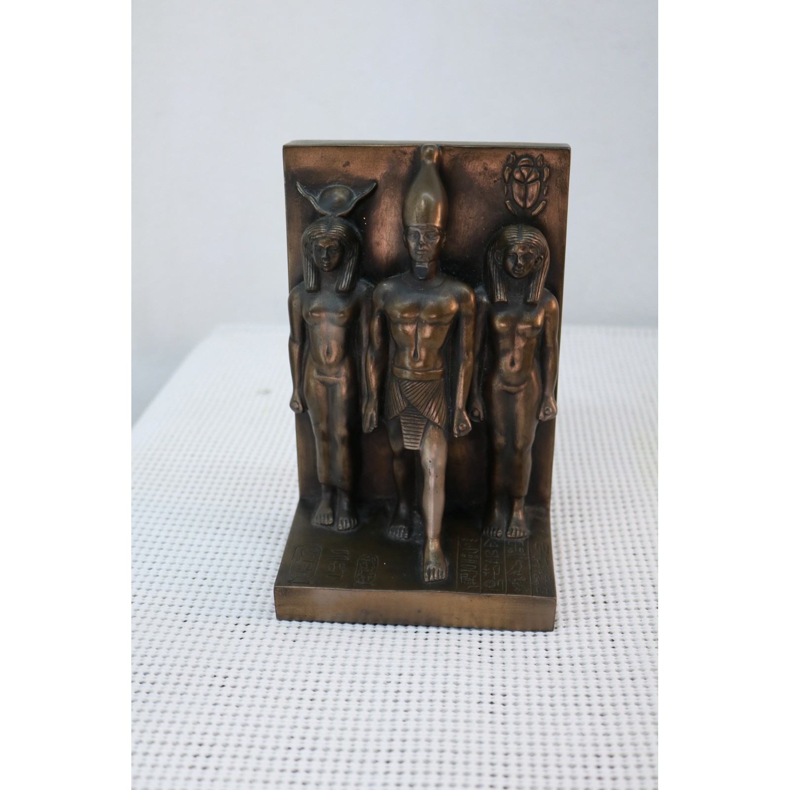 Unbranded Egyptian Triad Figurine Unisex OS Bronze Menkaure Statue Bookend Unbranded Egyptian Triad Figurine Unisex OS Bronze Menkaure Statue Bookend