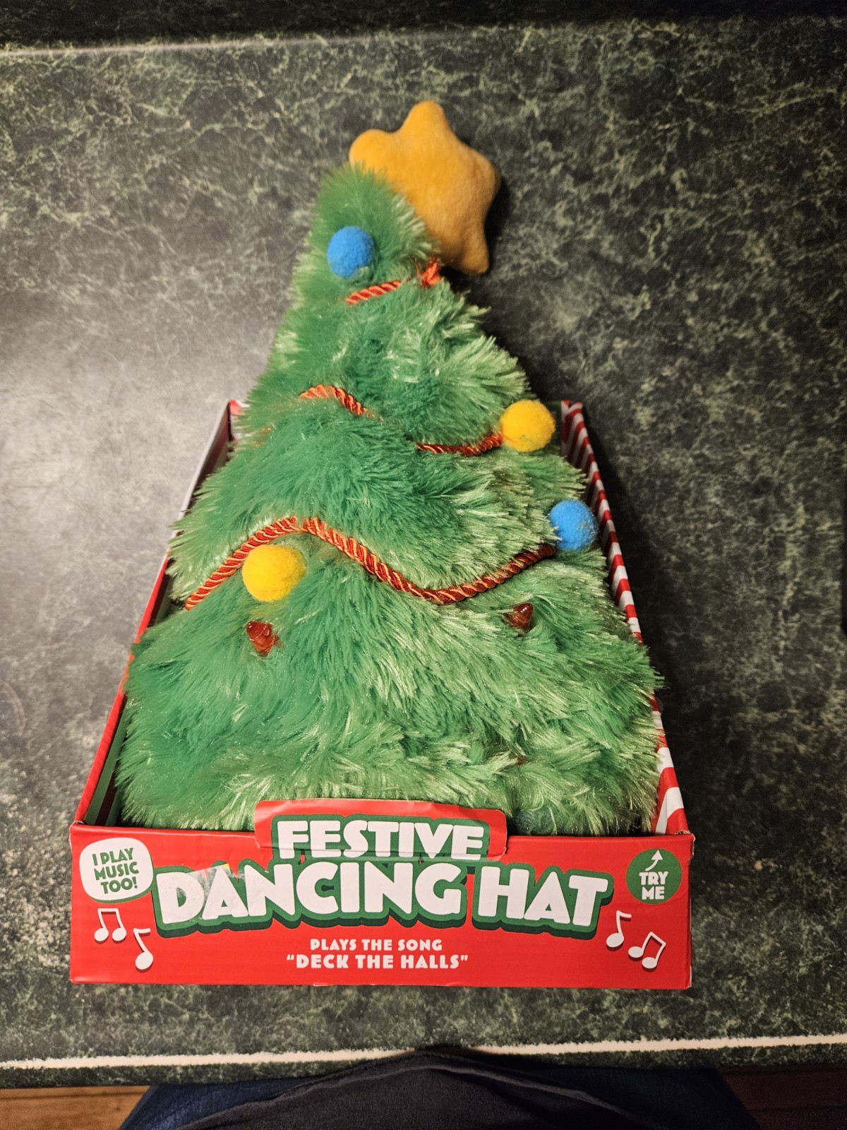 NIB Festive Dancing Hat Musical Deck The Halls Strap Back