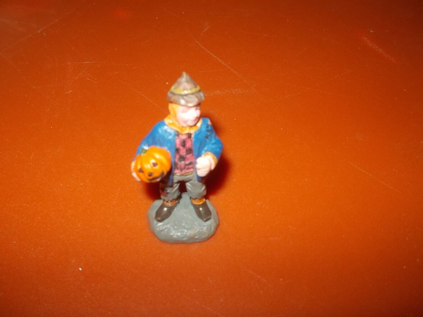 Lemax Spooky Town Halloween trick or treater Scarecrow pumpkin dad man boy